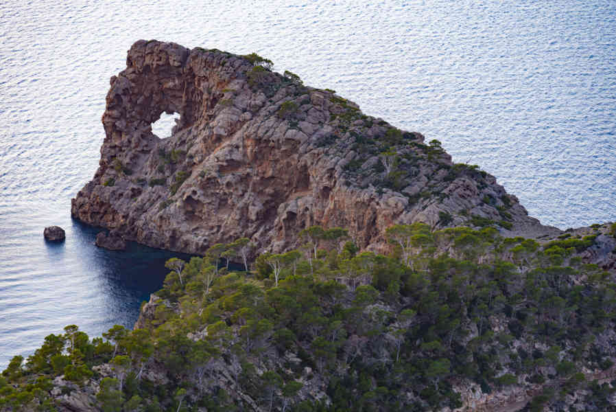 Mallorca - Valldemossa 40 - Sa Foradada.jpg